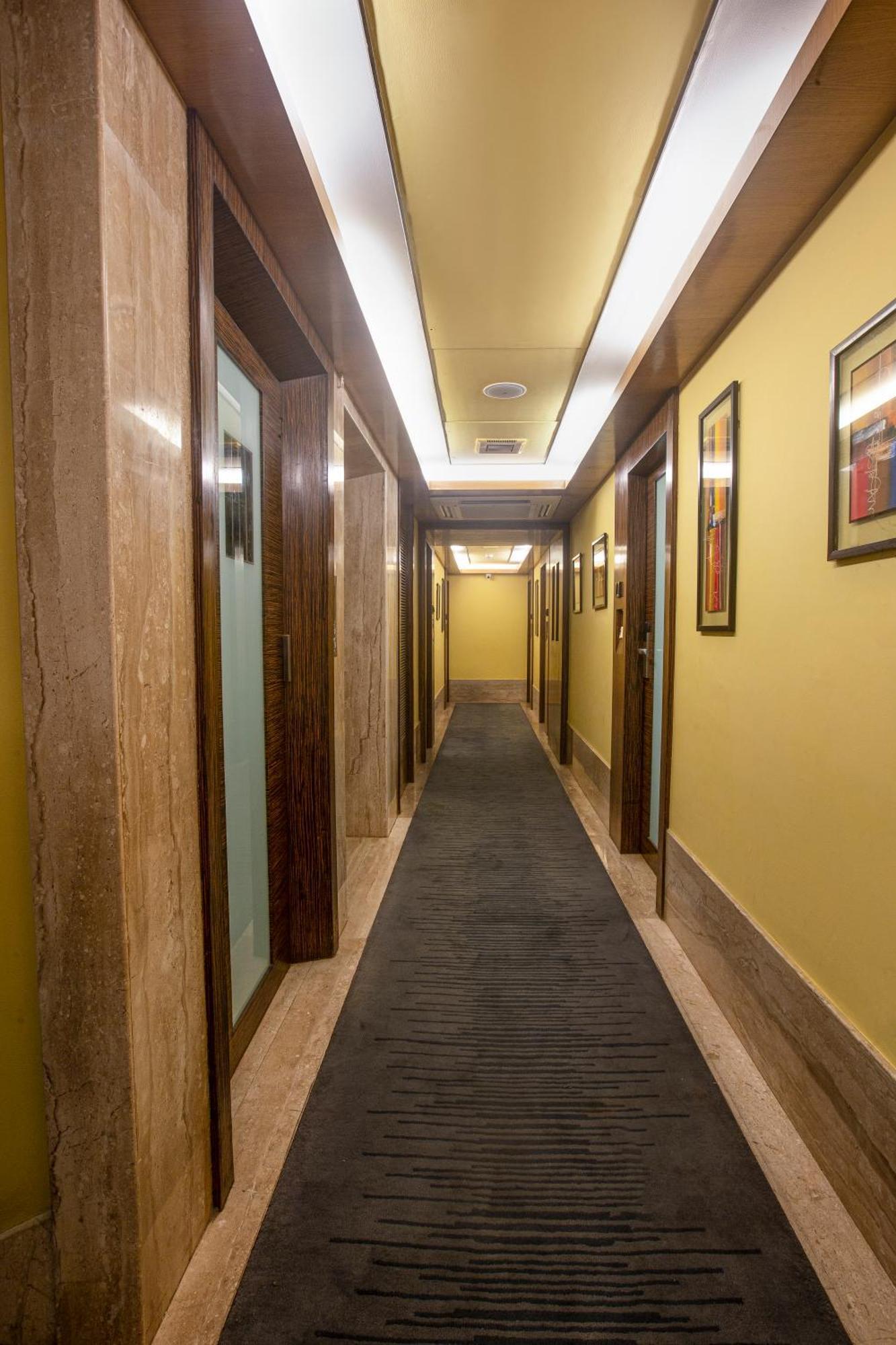 Hotel Bawa Continental Mumbai Exterior photo